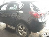 Opel Astra (J) 2010 - Car for spare parts