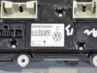Volkswagen Touran Cooling / Heating control Part code: 3AA907044AH ZJU
Body type: Mahtunive...