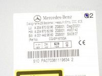 Mercedes-Benz GLK (X204) CD / Radio / Telephone  Part code: A2049060501 80
Body type: Linnamaast...