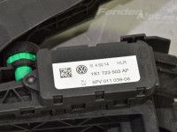 Volkswagen Passat CC / CC Gas pedal (with sensor) Part code: 1K1723503AP
Body type: Sedaan