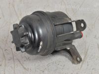 BMW 5 (E39) Power steering oil container Part code: 32416851217
Body type: Sedaan
