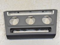 Volkswagen Touran Bezel for display and operating unit Part code: 5TB863041A  VAL
Body type: Mahtunive...