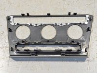 Volkswagen Touran Bezel for display and operating unit Part code: 5TB863041A  VAL
Body type: Mahtunive...
