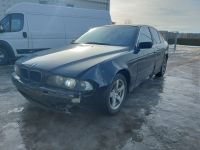 BMW 5 (E39) 2002 - Car for spare parts