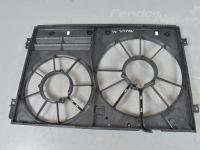 Volkswagen Touran Cooling fan shroud (2.0 diesel) Part code: 1K0121205AJ
Body type: Mahtuniversaal