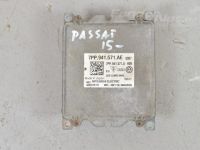 Volkswagen Passat (B8) Matrix LED headlight ballast power module Part code: 7PP941571AC -> 7PP941571AF
Body type...