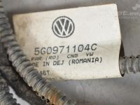 Volkswagen Golf 7 Harness for license plate light Part code: 5G0971104C
Body type: 5-ust luukpära