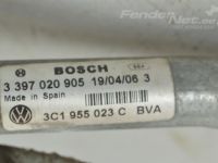 Volkswagen Passat Wiper link Part code: 3AB955023A
Body type: Universaal
Eng...