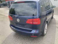 Volkswagen Touran 2012 - Car for spare parts