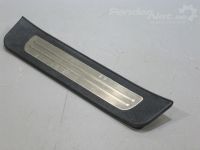 Hyundai Santa Fe Rear door scuff plate, right Part code: 85895 2B100WK
Body type: Linnamaastur