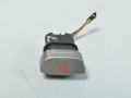 Ford Focus Hazard light Switch Part code: 1556970
Body type: Universaal
