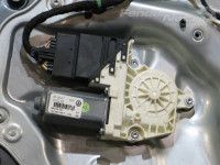 Volkswagen Golf 5 2003-2009 Window regulator engine, rear right Part code: 3C0959702C Z1R
Body type: Universaal