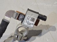 Volkswagen Golf 7 Battery main switch Part code: 5Q0915181G
Body type: 5-ust luukpära