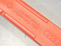Volkswagen Caddy (2K) Warning triangle Part code: 1T0860250A
Body type: Mahtuniversaal