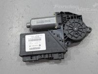 Volkswagen Phaeton Window regulator engine, rear left Part code: 3D0959703G
Body type: Sedaan
Engine ...