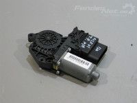 Volkswagen Golf 6 Window regulator engine, rear right Part code: 5K0959704C VW2
Body type: 5-ust luuk...