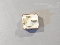 Toyota Avensis (T22) 1997-2003 relays Part code: 90987-02016