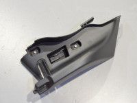 Belt guide, left (back) Part code: 8V4857791B  4PK
Body type: Sedaan
En...