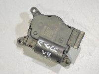 Volkswagen Golf 7 Servomotor (air recirculation) Part code: 5Q0907511K
Body type: 5-ust luukpära