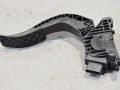 Audi Q7 (4L) Gas pedal (with sensor) Part code: 7L0723507D
Body type: Maastur