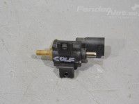 Volkswagen Golf 6 Solenoid klapp Part code: 03C906283B
Body type: 5-ust luukpära...