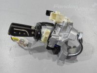 Toyota Avensis (T27) SÜÜTELUKK Part code: 45020-02241 / 45020-0F020
Body type:...