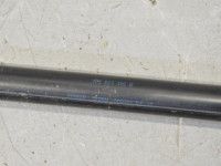 Volkswagen Touareg Bonnet gas damper right Part code: 7L6823359B
Body type: Maastur