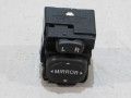 Toyota Yaris Mirror switches Part code: 84870-0F010
Body type: 5-ust luukpär...