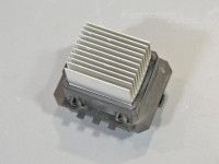 Nissan Leaf Blower motor resistor Part code: 27761JE22A
Body type: 5-ust luukpära...