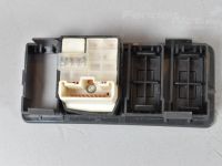Toyota Avensis (T25) Rearview mirror switch Part code: 84872-05010
Body type: Universaal