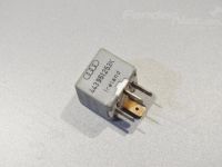 relays Part code: 443951253K