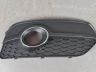 Bumper grille, right Part code: 8U0807682 SP9
Body type: Linnamaastu...