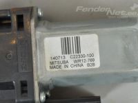 Fiat Freemont Window regulator engine, front right Part code: K68209826AB
Additional notes: 6-klemmi