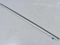 Peugeot 5008 Moulding for window, right (chrome) Part code: 9312 95
Body type: Linnamaastur
Engi...