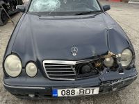 Mercedes-Benz E (W210) 1999 - Car for spare parts