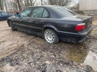 BMW 7 (E38) 1996 - Car for spare parts