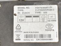 Toyota Corolla Verso Control unit for I-Pod Part code: PZ473-00261
Body type: Mahtuniversaa...