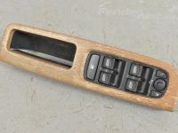 Volvo V50 Electric window switch, left (front) Part code: 31295120
Body type: Universaal
Engin...