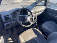 Volkswagen Sharan 2002 - Car for spare parts
