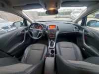 Opel Astra (J) 2013 - Car for spare parts