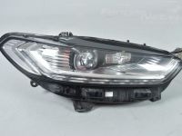 Ford Mondeo Headlamp, right Part code: 2284951 -> 2519159
Body type: Univer...