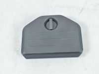 Volkswagen Sharan Retainer for warning triangle Part code: 7N0860285 82V
Body type: Mahtuniversaal
