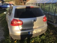 Volkswagen Golf 5 2004 - Car for spare parts