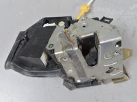 BMW 5 (E39) Door lock, left (front) Part code: 51218235097
Body type: Sedaan