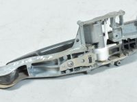 Peugeot 308 Door handle, left (rear) Part code: 9101GH
Body type: 5-ust luukpära