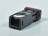 Ford Focus Hazard light Switch Part code: 2228951
Body type: Universaal