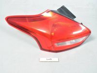 Ford Focus Rear lamp, left Part code: 1906355
Body type: 5-ust luukpära